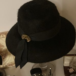 Vintage Black Hat